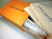 Louis Vuitton正規箱＆保存袋付きです。