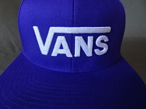 USA購入 人気アメカジ系ボーダーブランド VANS【バンズ】シンプルなデザイン 大きな ロゴ刺繍入りキャップ 新品未使用 パープル