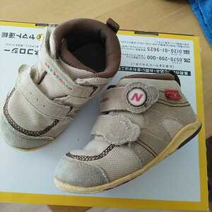  New balance baby shoes 13cm