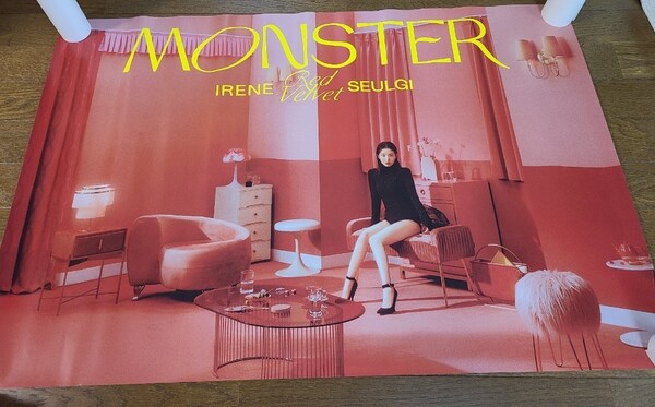折り畳み300円引き Red velvet irene seulgi MONSTER ポスター