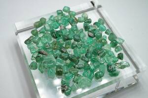 [4800 jpy start ~ outright sales! grinding raw ore finest quality goods ]30 year front. rare stock! non heating Colombia natural production fine quality transparency . high emerald grinding raw ore 20.1ct