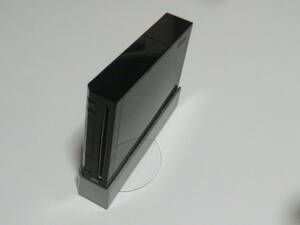 W012【即日配送 送料無料 動作確認済】Wii 本体 ブラック　黒　台　プレート付き