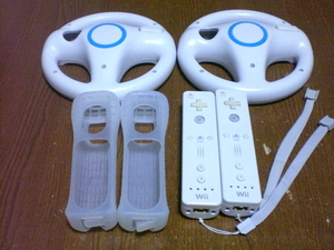 HRJ024【送料無料 即日配送 動作確認済】Wii マリオカート　ハンドル リモコン ジャケット　ストラップ2個セット　任天堂 Nintendo