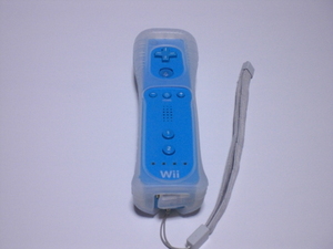 RSJ9【即日配送 送料無料 動作確認済】Wiiリモコン RVL-003 ブルー 青 ストラップ ジャケット コントローラ(表面の光沢剥がれあり)