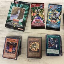 【ジャンク/処分品】現状 遊戯王カード 各種 まとめ売り ブラック・マジシャン・ガール 強欲な壺 等_画像2