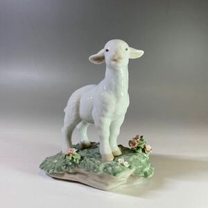 LLADRO リヤドロ 7212/仔羊 フィギュリン 陶器人形 インテリア 置物 コレクション 飾り 西洋美術 小花 箱あり 欠け無し 羊 動物 ヤギ