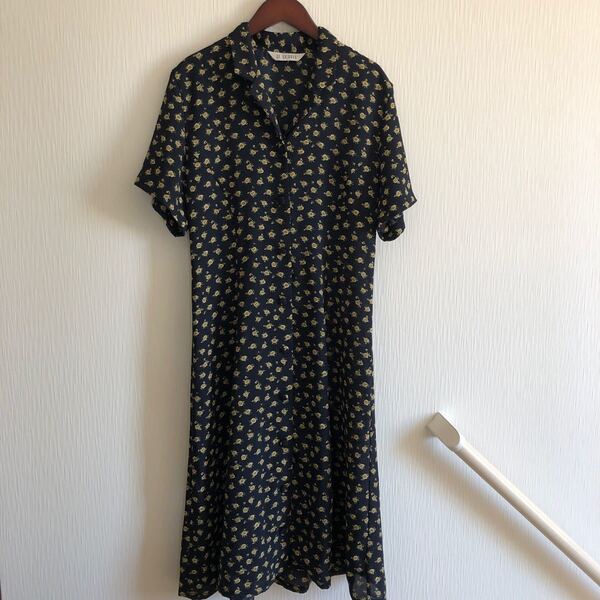(美品)小花柄フレアー*ワンピースM〜L