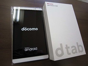 (4374) docomo ドコモ ○判定 dtab Compact 16GB シルバー d-02H ACアダプタ05付