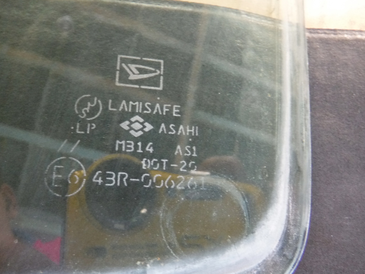 L602S L600S ムーヴ フロント ガラス M314 ウインドウ マド まど 前 ムーブ L610S L612S 窓 L602S L600S ムーヴ フロント ガラス M314 ウインドウ マド まど 前 ムーブ L610S L612S 窓