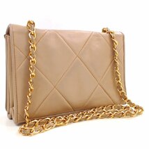 1円人気☆シャネル☆ラムスキン　マトラッセ　フルフラップ　プッシュロック　チェーンショルダー　ベージュ　G金具【CHANEL】_画像2