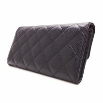 1円超美品☆シャネル☆キャビアスキン　マトラッセ　二つ折り長財布　黒　Ｇ金具【CHANEL】_画像3