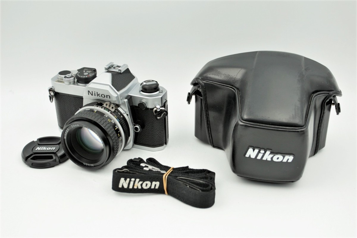 超美品 NIKON FM シルバー フィルムカメラ モルト新品交換済 Y526 経典