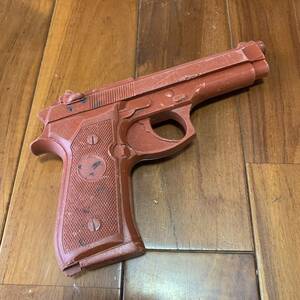 沖縄 米軍放出品 米軍実物 ASP 7301 Red Training Gun BER 92/ トレーニングガン (管理番号FG1)