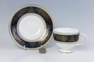 　　ウェジウッド　＝　Cup&Saucer　=　 Columbia Blue Gold=R4509=　 (1級品)