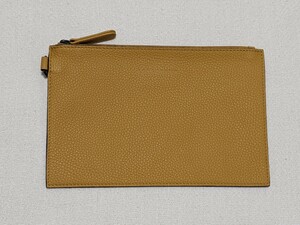 新品・未使用 LONGCHAMP ロンシャン クラッチバッグ レザーポーチ 黄色 セカンドバッグ