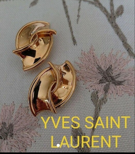 値下げ【YVES SAINT LAURENT】ヴィンテージイヤリング