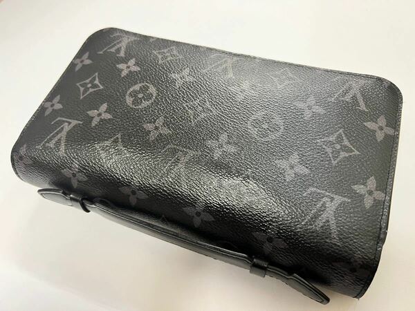 LOUIS VUITTON（ルイヴィトン）　ジッピーXL ラウンド長財布