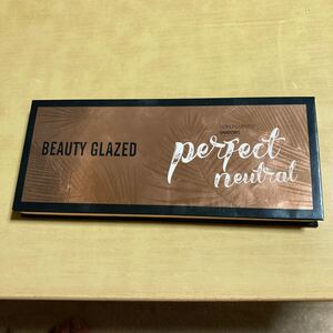 BEAUTY GLAZED アイシャドウパレット