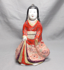 昭和レトロ【赤い着物の女性 土人形 雛人形】郷土玩具 民芸品 置物 オブジェ 