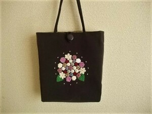 ハンドメイド　紫陽花の四角型トートバック　パープル　送料185円