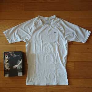新品 未使用 ナイキ NIKE コンプレッションシャツ ウェア 半袖 Tシャツ メンズ サイズL ホワイト 白 スポーツ ジムウェア 箱なし送料210円