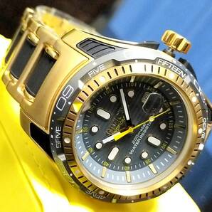 【新品】$1995 INVICTA インビクタ 高級腕時計 HYDROMAX ハイドロマックス ゴールド×グレー 激レア デットストック！の画像9
