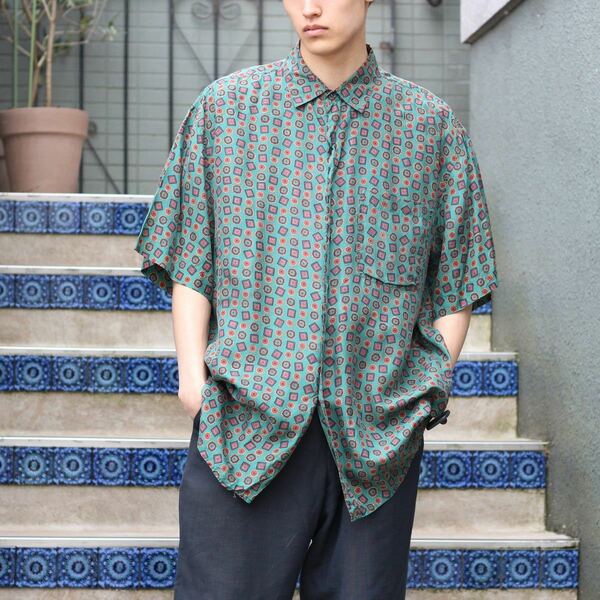 USA VINTAGE HALF SLEEVE PATTERNED ALL OVERSILK SHIRT/アメリカ古着半袖総柄シルクシャツ