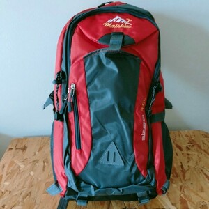 新品未使用 アウトドア ザック バックパック デイパック 登山 リュックサック レッド 赤 バッグ