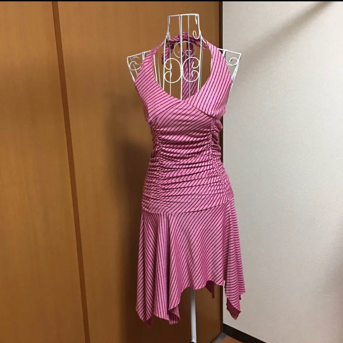 感謝の声続々! パッチワーク柄 pottery BCBG ホルターネック ワンピ