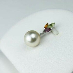 pearl pearl pendant south . White Butterfly pearl pearl pendant 1 1mm cream color semiprecious stone 13624