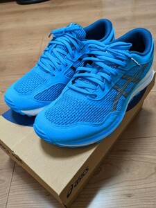 ランニングシューズ アシックス