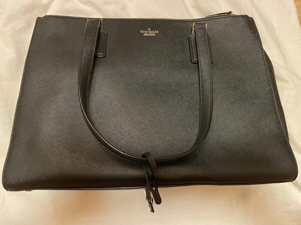 日本未発売（2回使用）Kate Spade New York A4 トートバック　内装もオシャレです♪