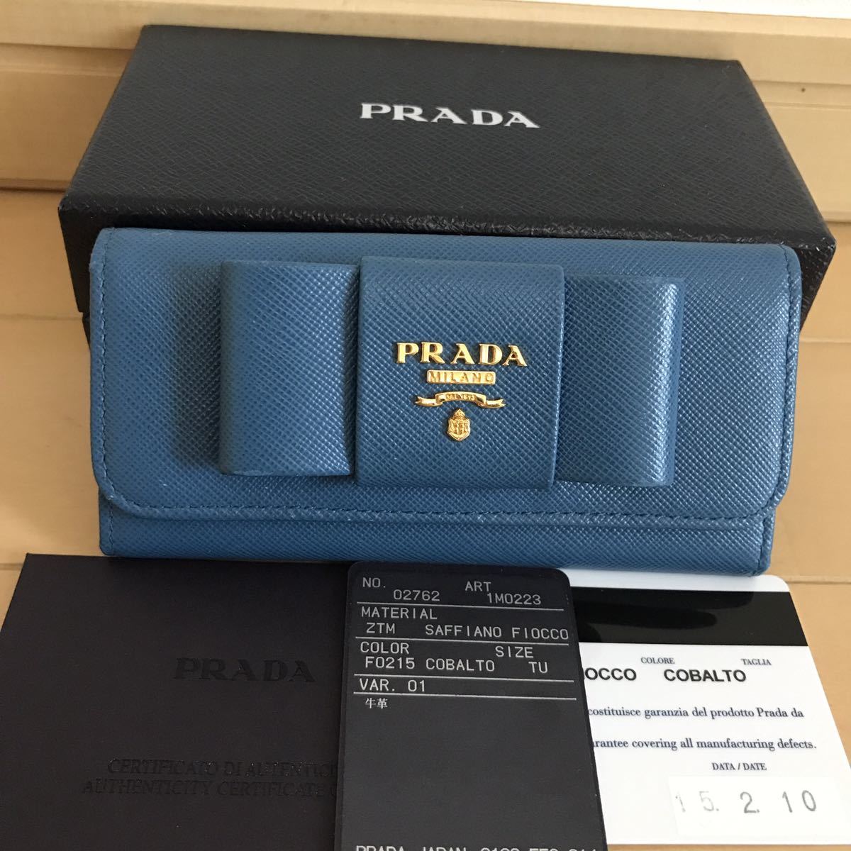 ヤフオク! -プラダカードケースリボンの中古品・新品・未使用品一覧