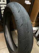 中古MCタイヤ BRIDGESTONE BATTLAX RS10 120/70ZR17 ブリヂストン バトラックス 120 70 17 0618 A1506_画像5