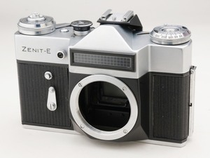 KMZ ZENIT-E !! M42マウント シンプルな 一眼レフ 685 0801