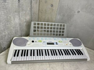 JG050803　YAMAHA 電子ピアノ　EZ-J25　動作品　アダプタ欠品　ヤマハ　光る鍵盤　ホワイト　ポータブルキーボード　直取り歓迎