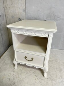 NG050061 ローラアシュレイ STI-8059 Flour WH ナイトテーブル ベッドサイドテーブル 白 ロココ調 家具
