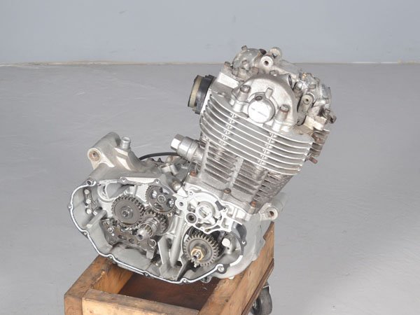 ヤフオク! -sr400エンジンの中古品・新品・未使用品一覧