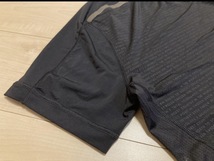 ☆H&M ForEveryVictory Tシャツ スポーツウェア 黒 XL_画像3