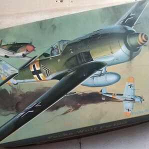 ハセガワ1/32 ドイツ空軍 戦闘機 フォッケウルフ Fw190 未組立