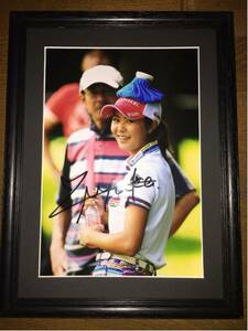 LPGA 松森彩夏 直筆サイン入りA4生写真 高級額装品⑥