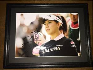 LPGA 香妻琴乃 直筆サイン入りA4生写真 高級額装品⑤