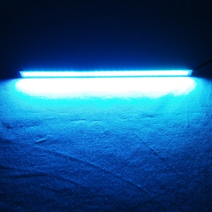 【送料一律94円】 COB LEDデイライト アクアブルー 2本セット 防水 発光力が強い バーライト ブラックフレーム ライトブルー 水色