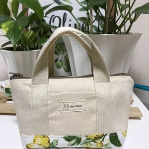 ハンドメイド 夏柄★ファスナー付き、ミニトートバッグポーチ 小物、コスメ入れに!