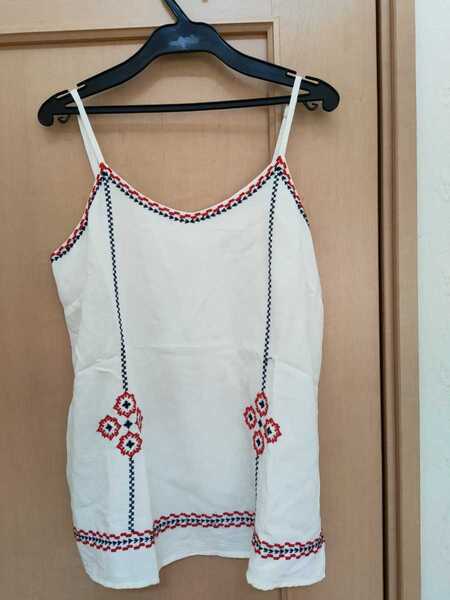 サイズM☆レディース☆重ね着☆ビスチェ☆刺繍キャミソール☆送料込み