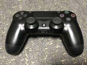 (中古)SONY PS4 ワイヤレスコントローラー DUALSHOCK4 CUH-ZCT2 ジェット・ブラック キズあり(送料無料)