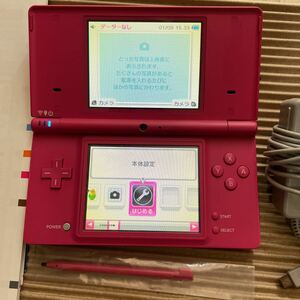 YIMG_4956 0525 任天堂DS i ピンク 充電器付き 中古良品 比較的キレイです。ニンテンドー　Nintendo Dsi