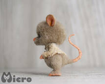 ★Micro★「mouse」高さ3.6ｃｍ・ねずみ・ハンドメイド・アンティーク風・羊毛フェルト・ドールハウスなどに★_画像5