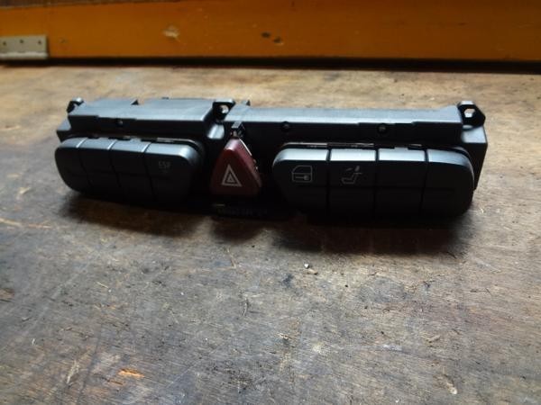 ヤフオク! -「ハザードスイッチ)」(メルセデス・ベンツ用) (自動車