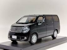 ●52 アシェット 定期購読 日産名車コレクション VOL.52 日産エルグランド NISSAN Elgrand (2004) ノレブ_画像6